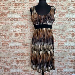 Tiana B. Dress Sleeveless Stretchy Print